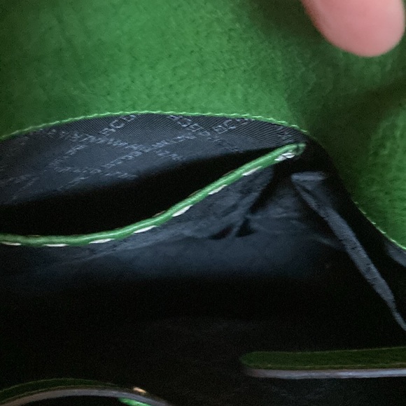 BCBG HOBO LEATHER GREEN OMBRE BAG - Picture 6 of 8